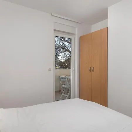 Apartament Rona Volta *