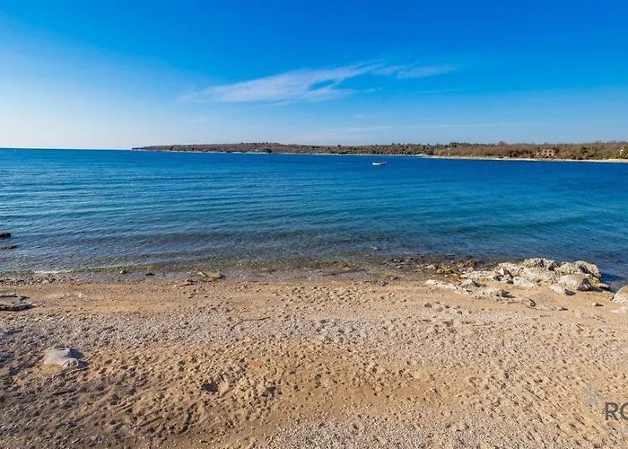 アパート Rona Volta